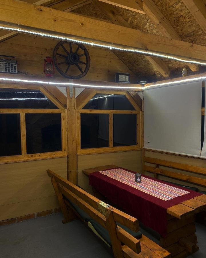 Vikendica Amra I Indir Villa Травник Екстериор снимка